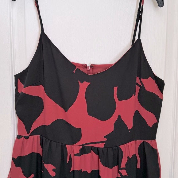 LIKE NEW! LOFT ANN TAYLOR MIDI DRESS. ADJUSTABLE STRAPS, LIGHTWEIGHT, BACK ZIP - Picture 7 of 14